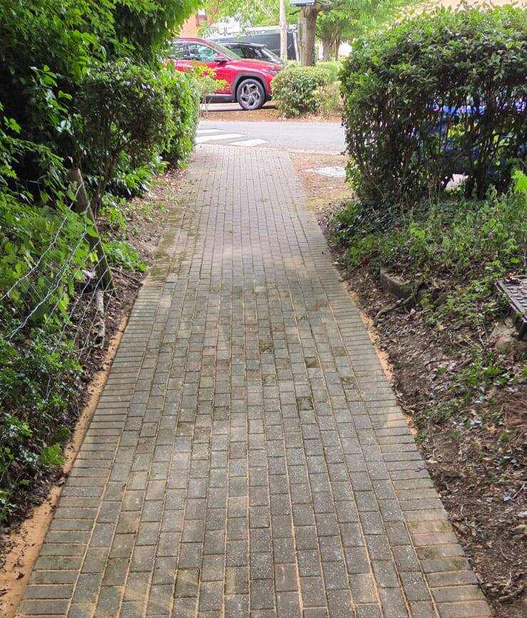 TRADITIONAL BLOCK PAVING PATHWAY INSTALLATION